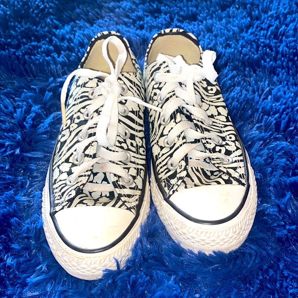 Zebra print converse shoes